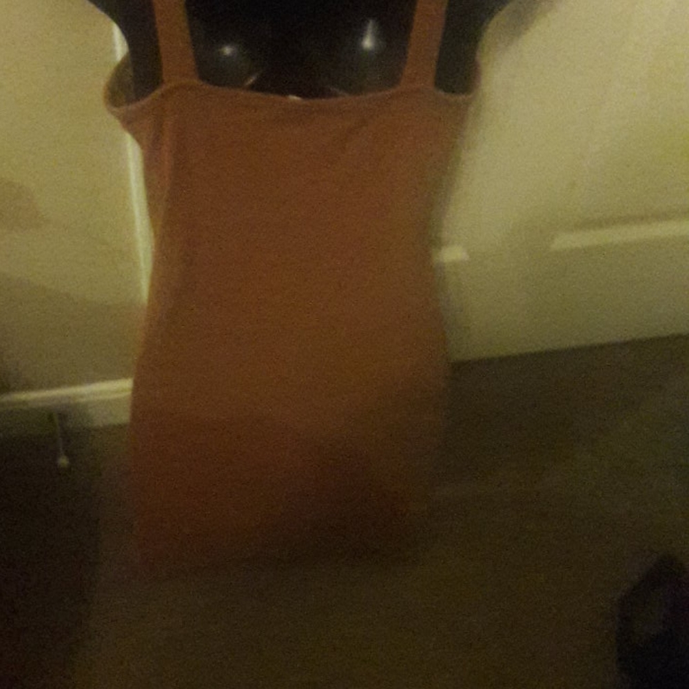 Great condition form fitting dress. - Picture 4 of 6